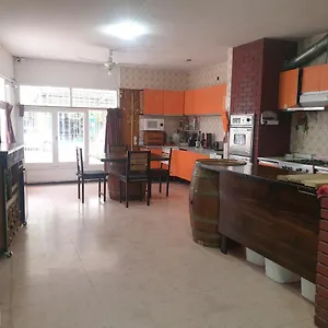 Fourdoor Apartamento